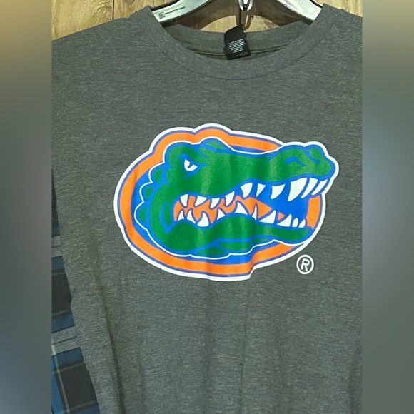 NWT Upcycled Gators Flannel Tee sizes M-L - Picture 3 of 5